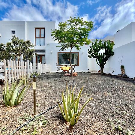 Loft La Cueva De Los Pajaros Playa Blanca  Exterior photo